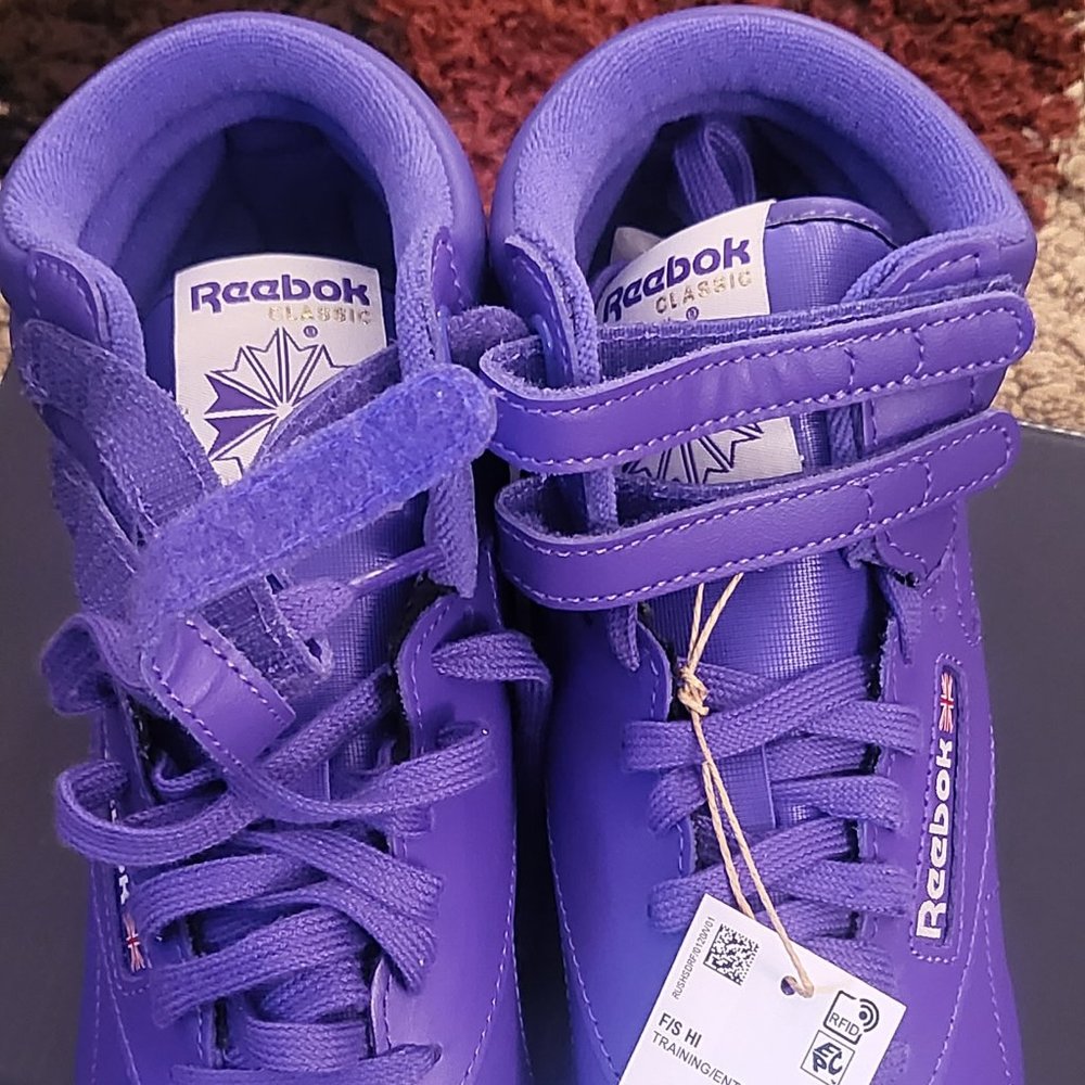 Reebok Sneakers